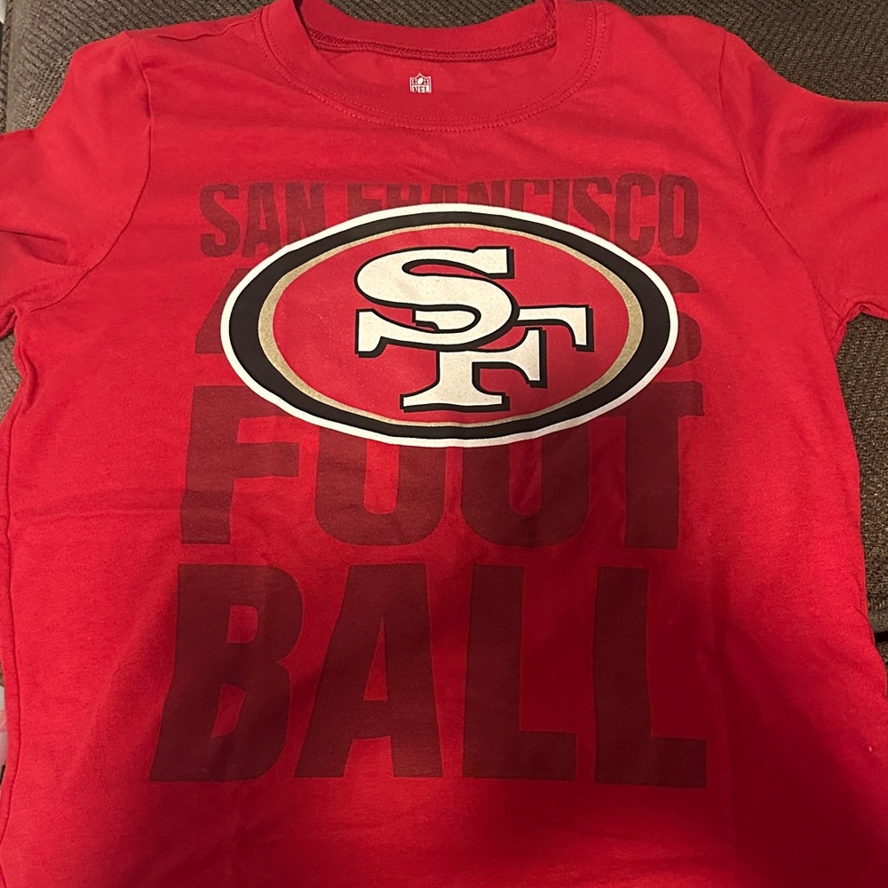 NFL 49ers kids T-shirt size 8 (M)